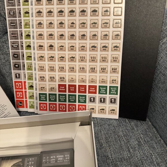 Sherman Leader (open, unpunched, cards sealed) Dan Verssen Games (DVG) - Picture 6 of 13